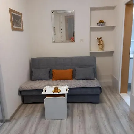 Prskalo 3* Makarska