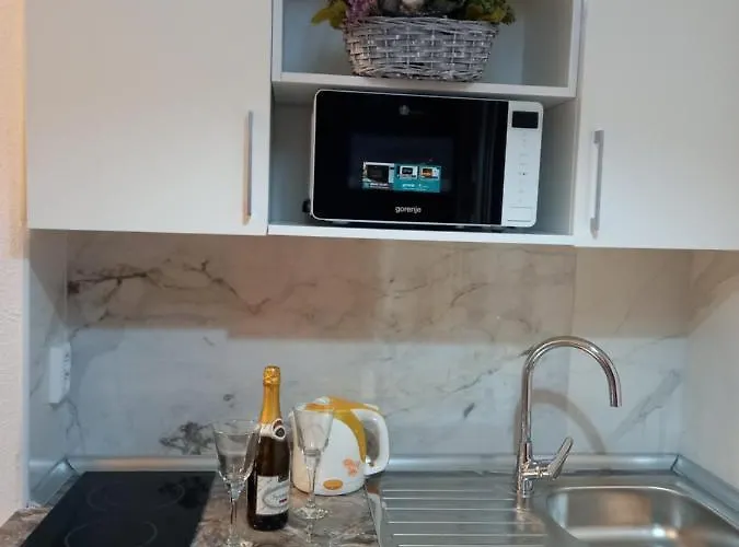 Prskalo 3* Μακάρσκα